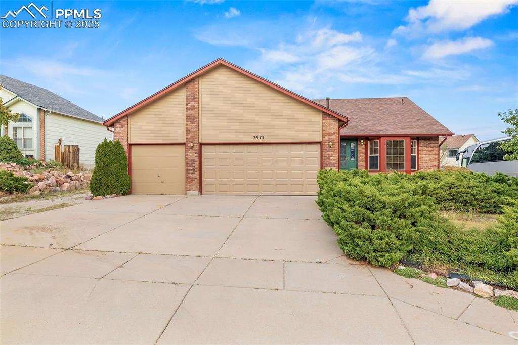 7975 Manston Dr., Colorado Springs, CO 80920