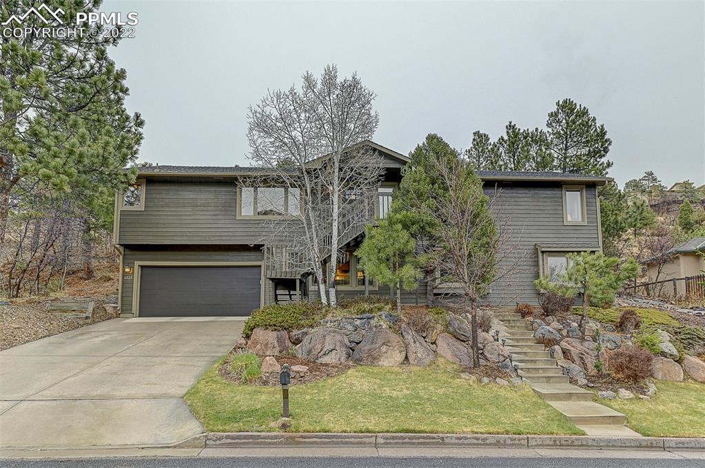6925 Oak Valley Dr., Colorado Springs, CO 80919