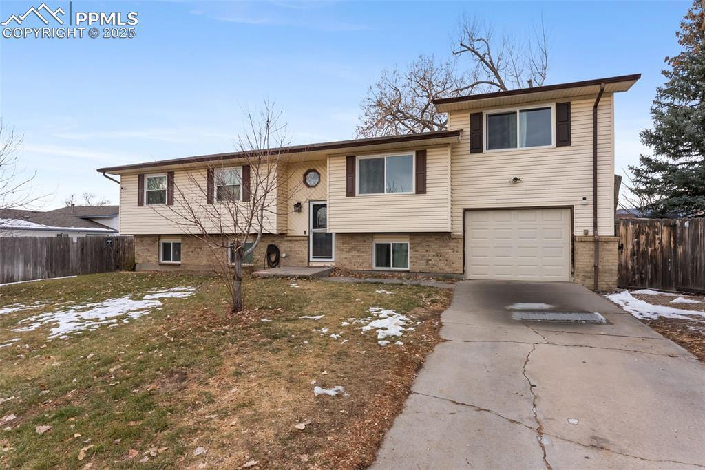 6770 Caballero Ave., Colorado Springs, CO 80911