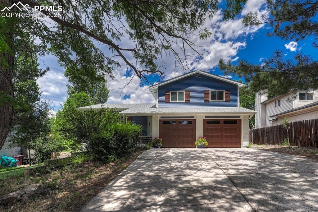 2690 Maroon Bells Ave., Colorado Springs, CO 80918