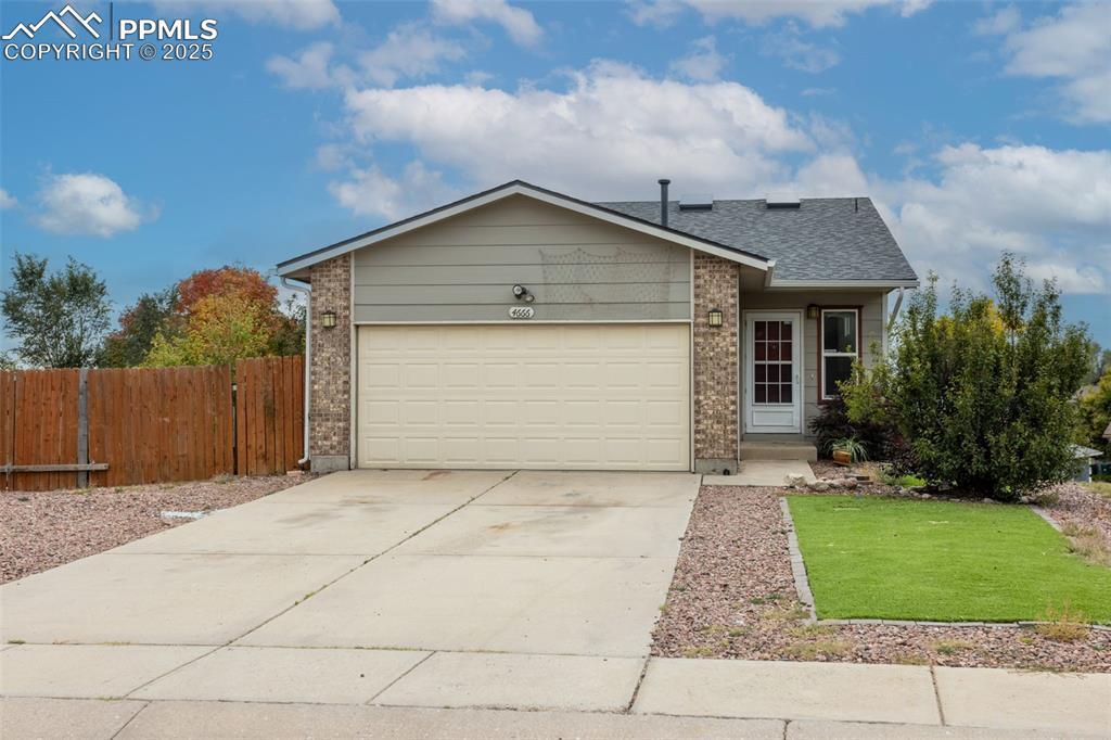 4666 Hennings Dr., Colorado Springs, CO 80911