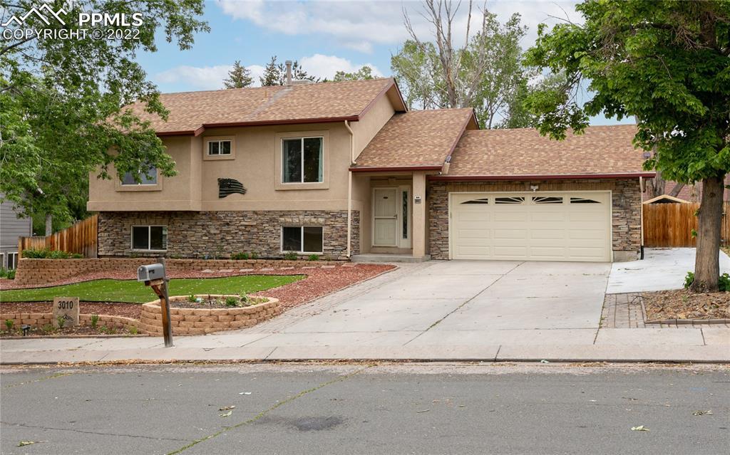 3010 Rolling Wood Loop, Colorado Springs, CO 80918