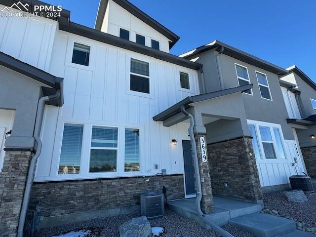 3659 Levy Park Dr., Colorado Springs, CO 80922