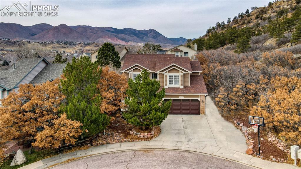 1610 Oakley Ct., Colorado Springs, CO 80919