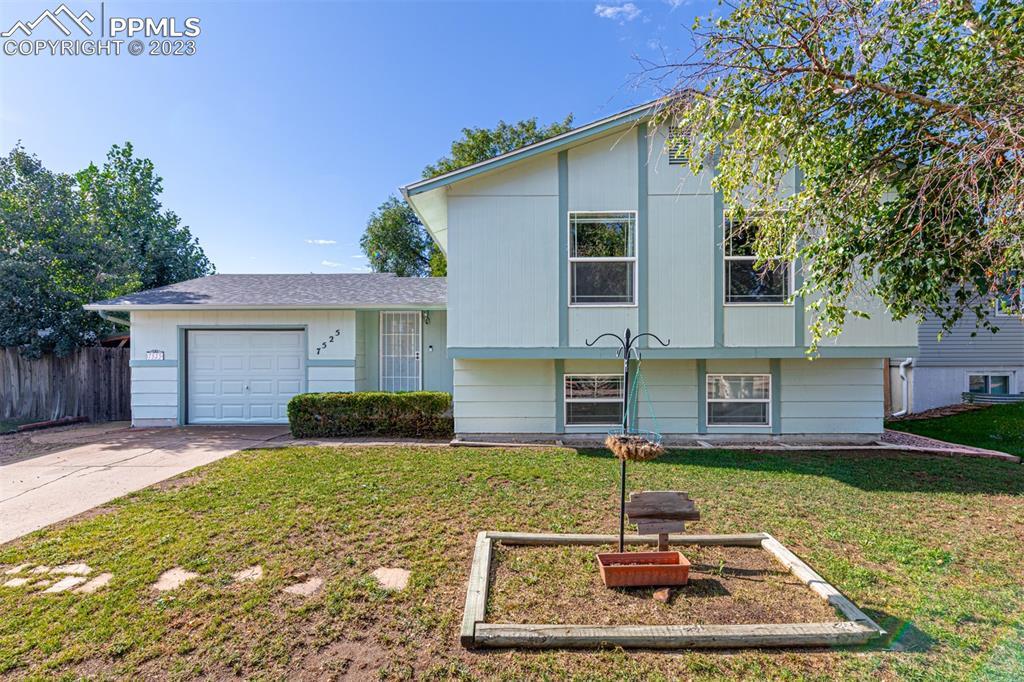 7525 Sunbeam Way, Colorado Springs, CO 80911