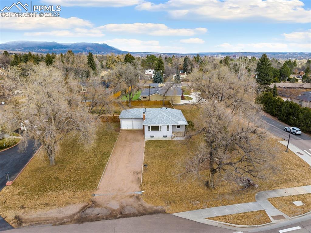40 Lake Ave., Colorado Springs, CO 80906