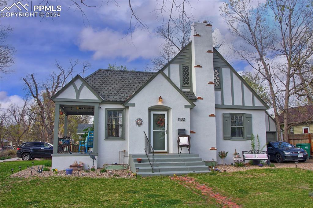 1102 E Monument St., Colorado Springs, CO 80903