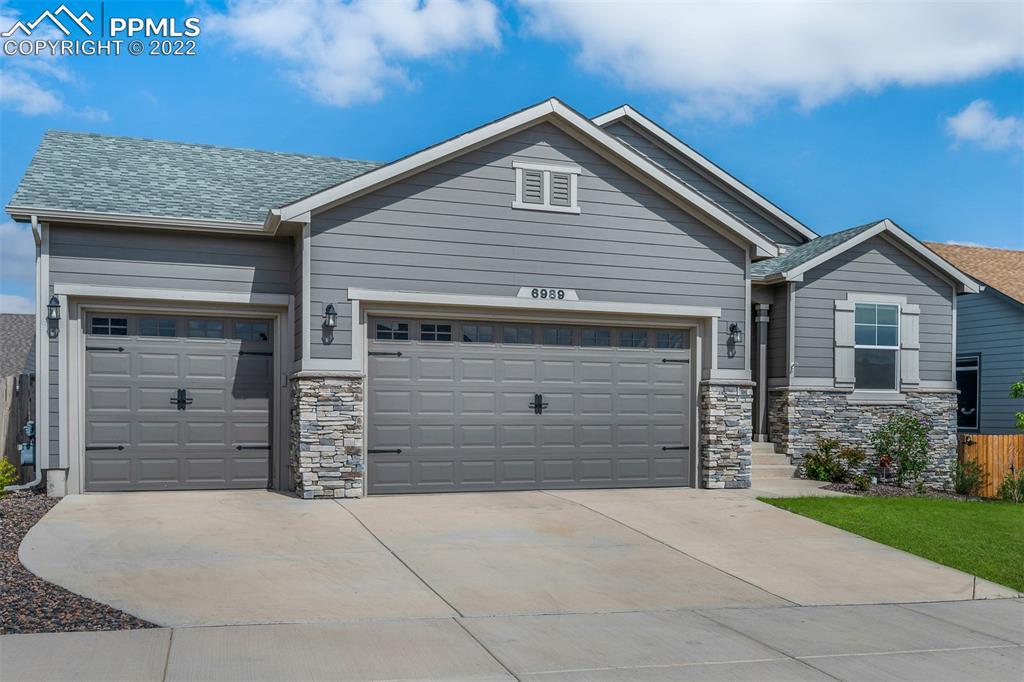 6989 Thorn Brush Way, Colorado Springs, CO 80923