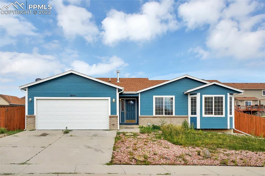 7425 Waterside Dr., Colorado Springs, CO 80925