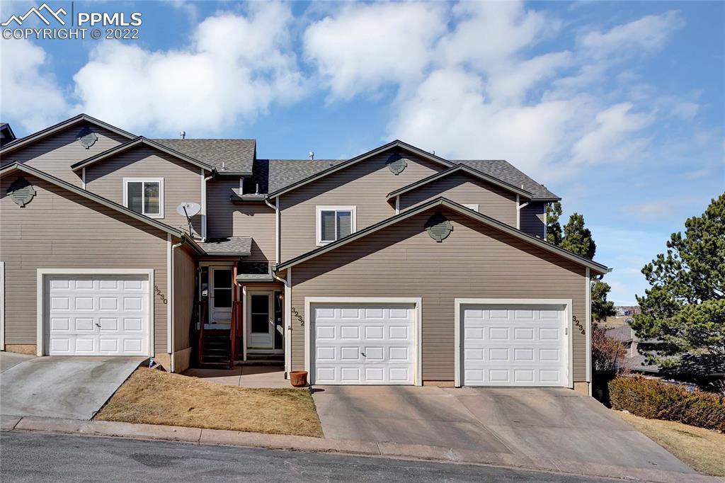 3232 Hearthridge Cir., Colorado Springs, CO 80918