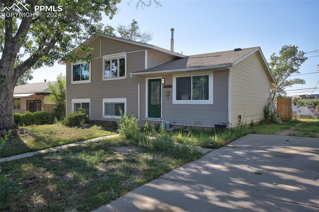 2611 Carlsbad Dr., Colorado Springs, CO 80910
