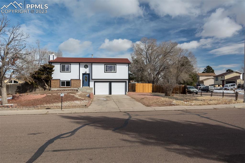 995 W Nolte Dr., Colorado Springs, CO 80916