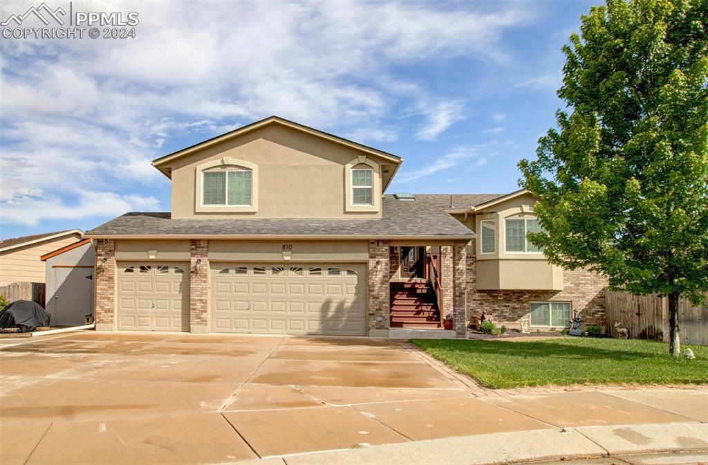810 Fleming St., Colorado Springs, CO 80911