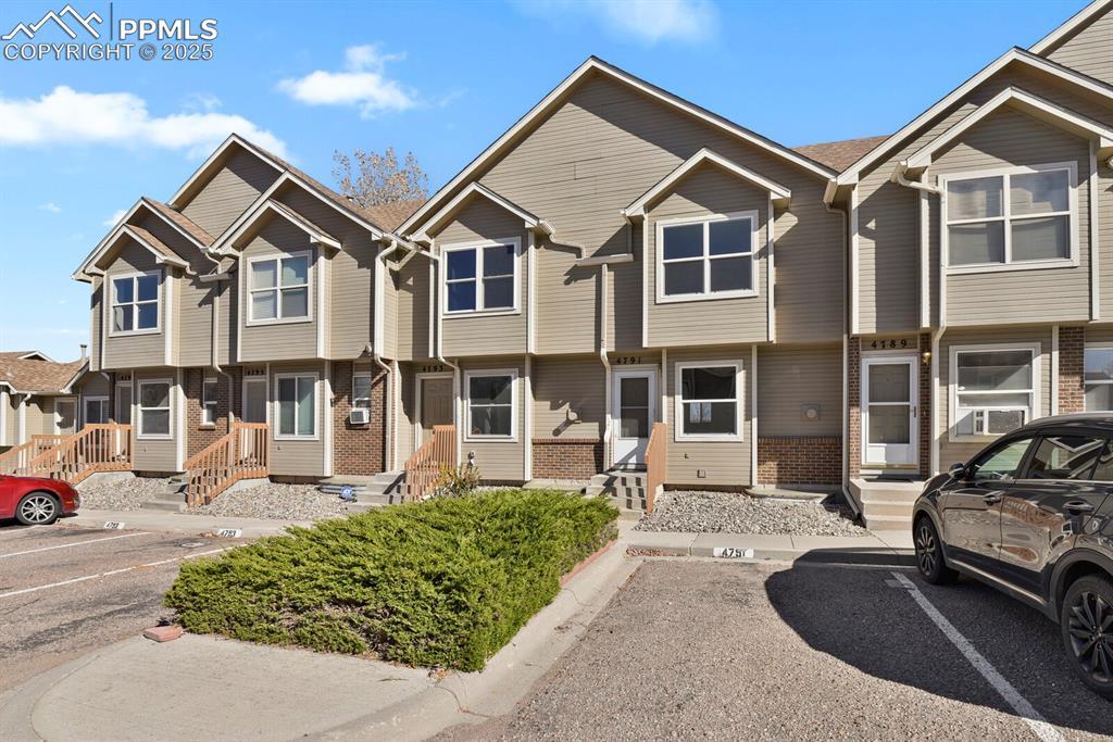 4791 Live Oak Dr., Colorado Springs, CO 80916