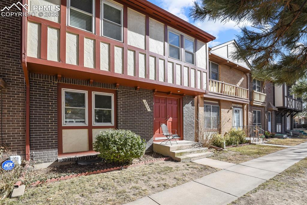 3854 Constitution Ave., Colorado Springs, CO 80909