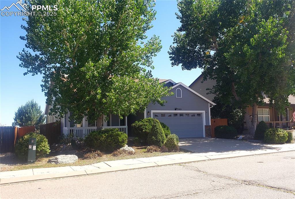 7203 Dove Valley Pl., Colorado Springs, CO 80925