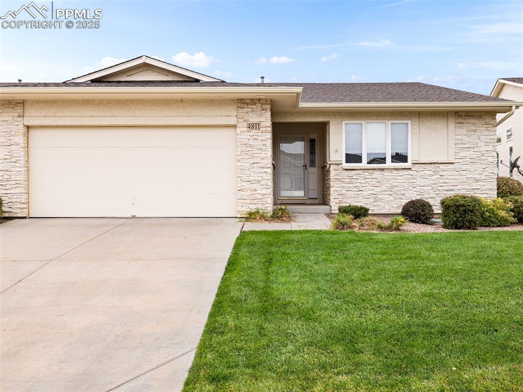 4811 Seasons View, Pueblo, CO 81008