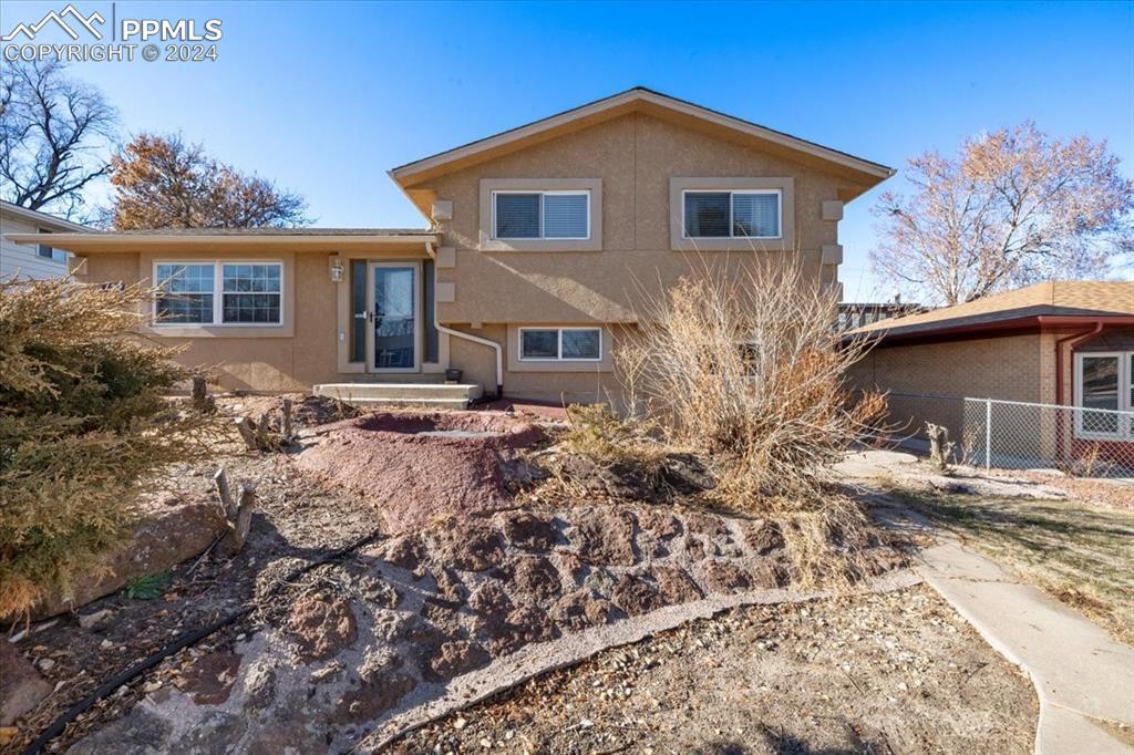 122 Lawrence Ave., Colorado Springs, CO 80909