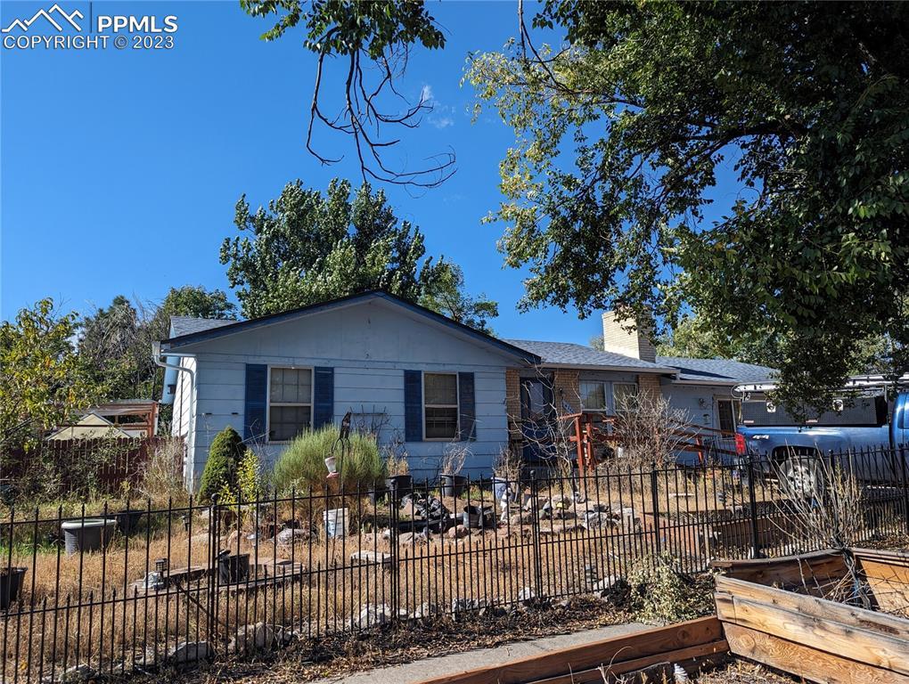 4255 Thoreau Dr., Colorado Springs, CO 80916