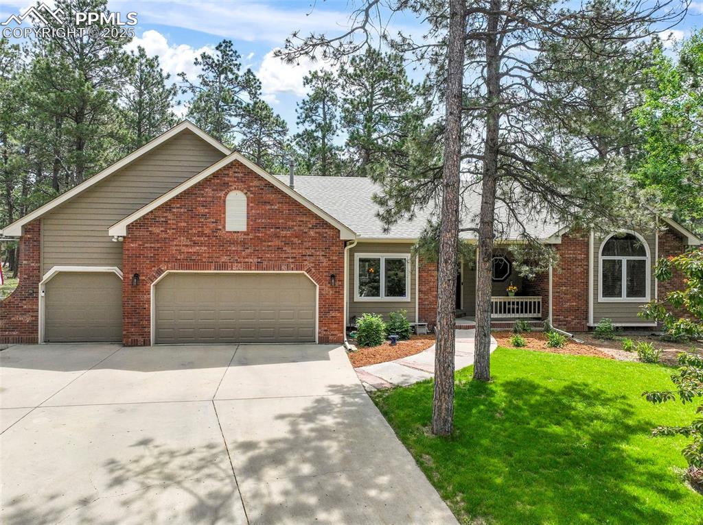 19165 Golden Arrow Cir., Monument, CO 80132