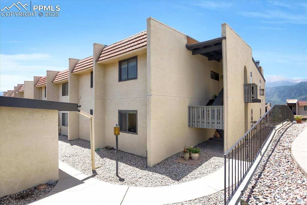 906 Fontmore Rd. #B, Colorado Springs, CO 80904
