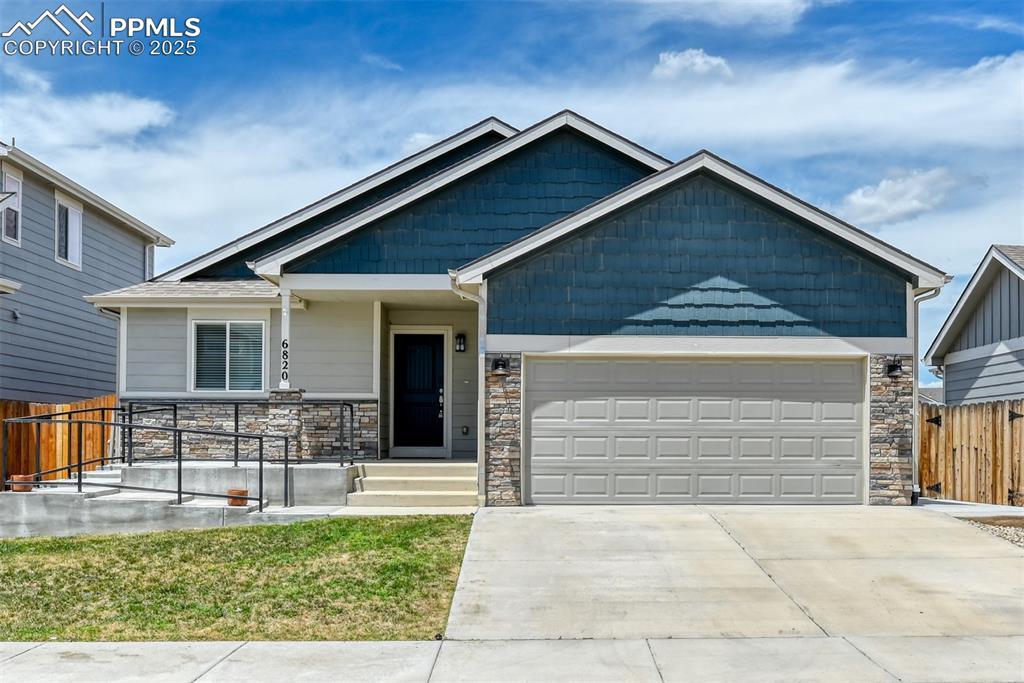 6820 Simcoe Dr., Colorado Springs, CO 80925