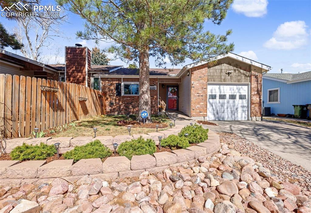 5680 Whimsical Dr., Colorado Springs, CO 80917