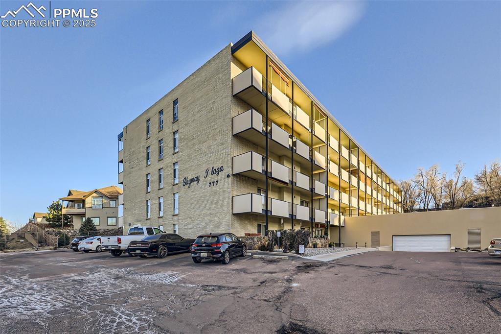 777 Saturn Dr. #502, Colorado Springs, CO 80905