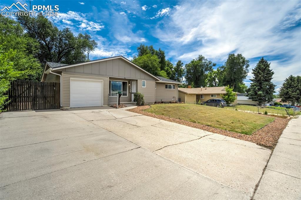 257 Sherri Dr., Colorado Springs, CO 80911