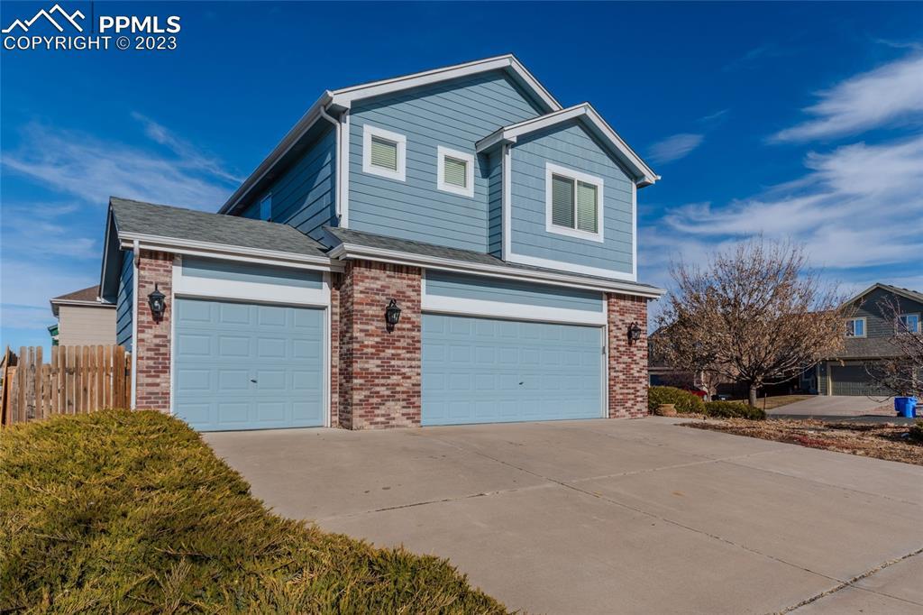 7498 Straggler Cir., Colorado Springs, CO 80922