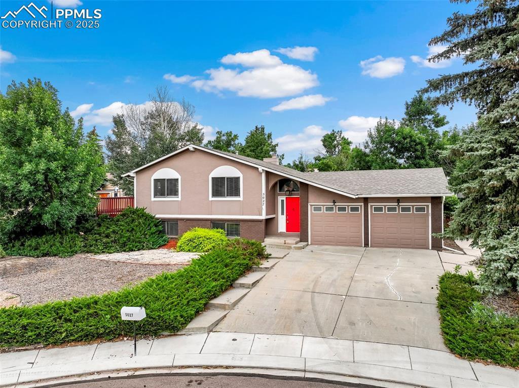 5027 Hackamore Dr., Colorado Springs, CO 80918