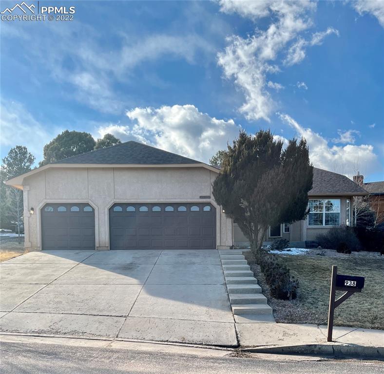 938 Allegheny Dr., Colorado Springs, CO 80919