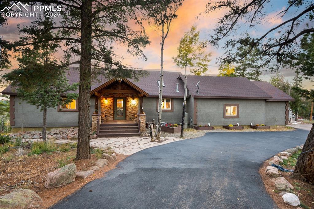 516 Saguache Dr., Florissant, CO 80816