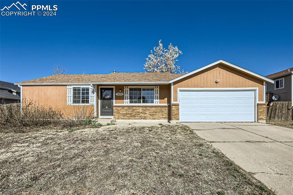 2070 Farnsworth Dr., Colorado Springs, CO 80916