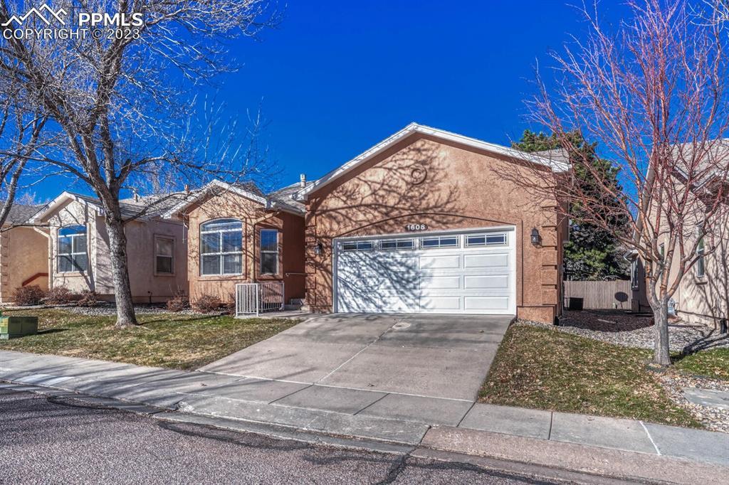 1608 Pinon Glen Cir., Colorado Springs, CO 80919