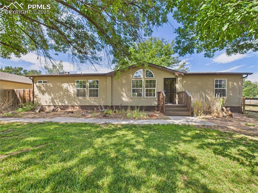 1131 24 1/2 Ln., Pueblo, CO 81006