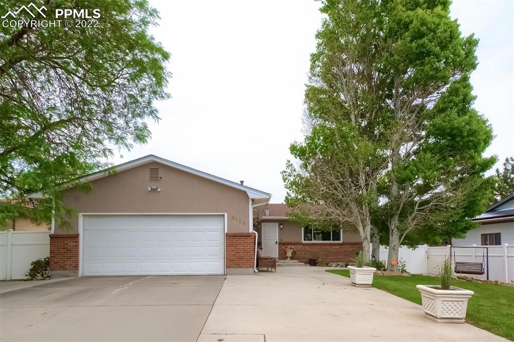 2119 Chatalet Ln., Pueblo, CO 81005