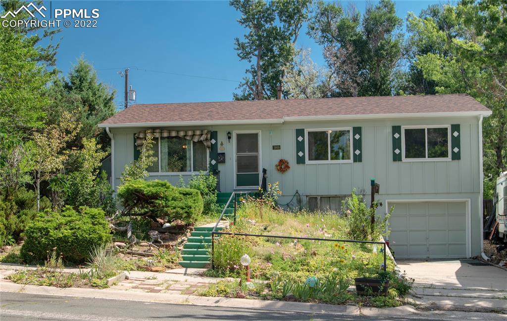 1909 Trent Ave., Colorado Springs, CO 80909