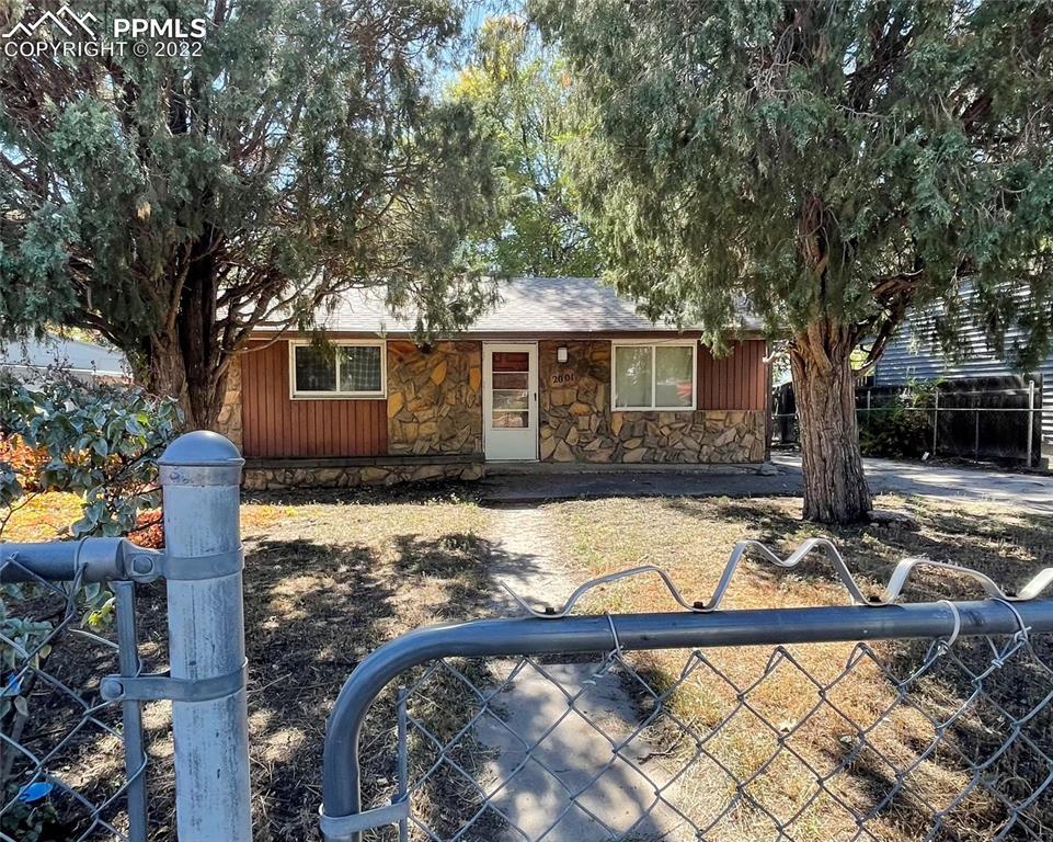 2001 Manitoba Dr., Colorado Springs, CO 80910