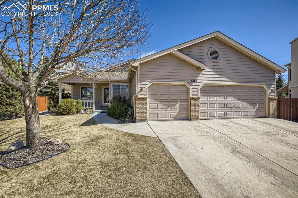 8426 Winncrest Ln., Colorado Springs, CO 80920