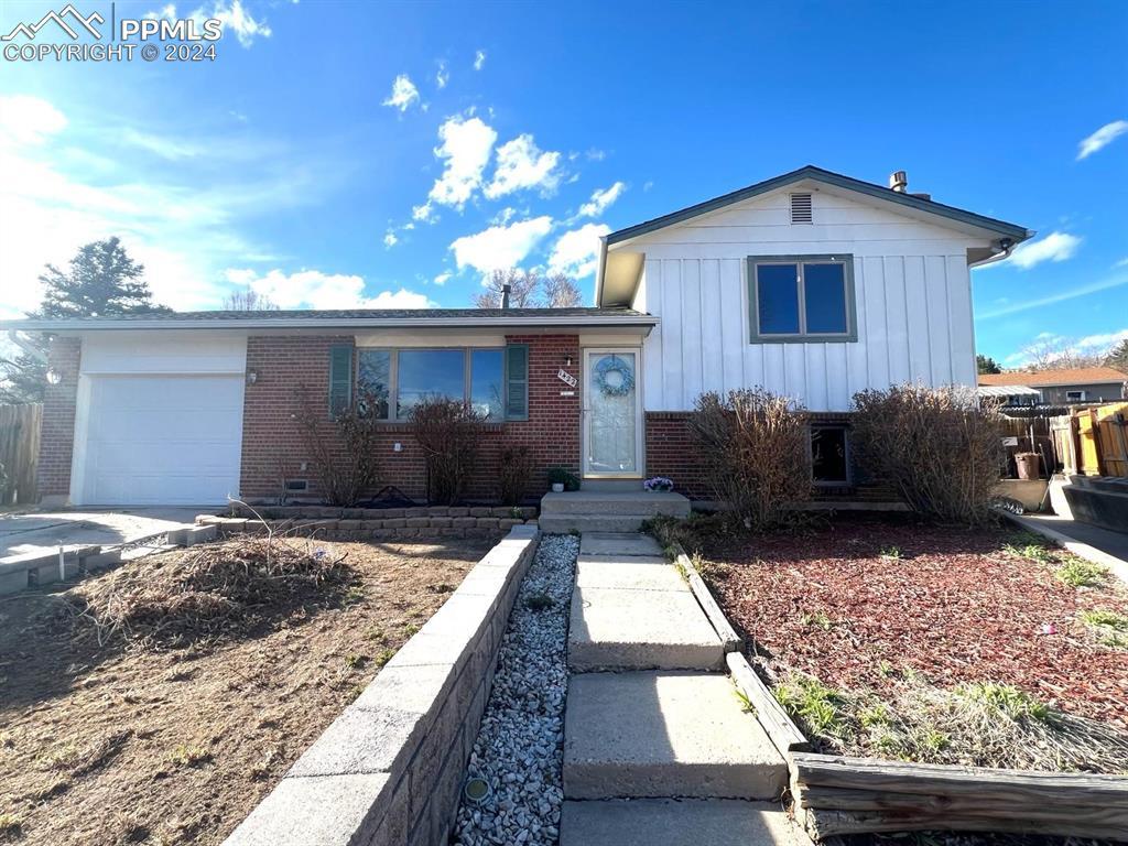 1422 Mears Dr., Colorado Springs, CO 80915
