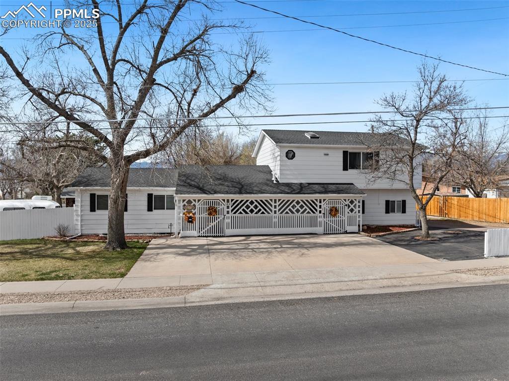 1641 Acacia Dr., Colorado Springs, CO 80907