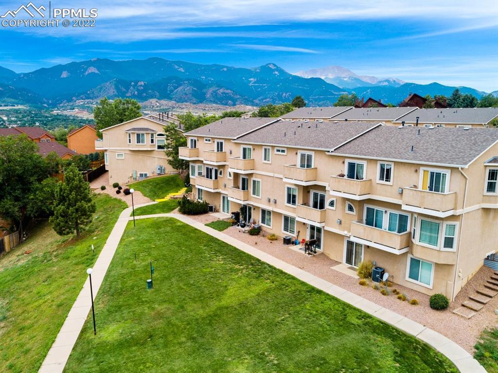 1447 Madison Ridge Heights #B, Colorado Springs, CO 80904