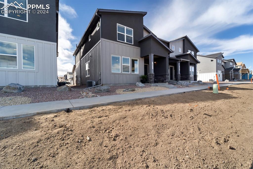 3635 Levy Park Dr., Colorado Springs, CO 80922