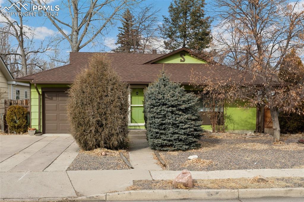 2546 Palmer Park Blvd., Colorado Springs, CO 80909