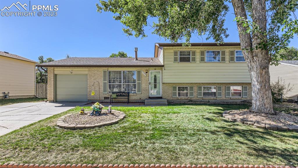4205 Thoreau Dr., Colorado Springs, CO 80916