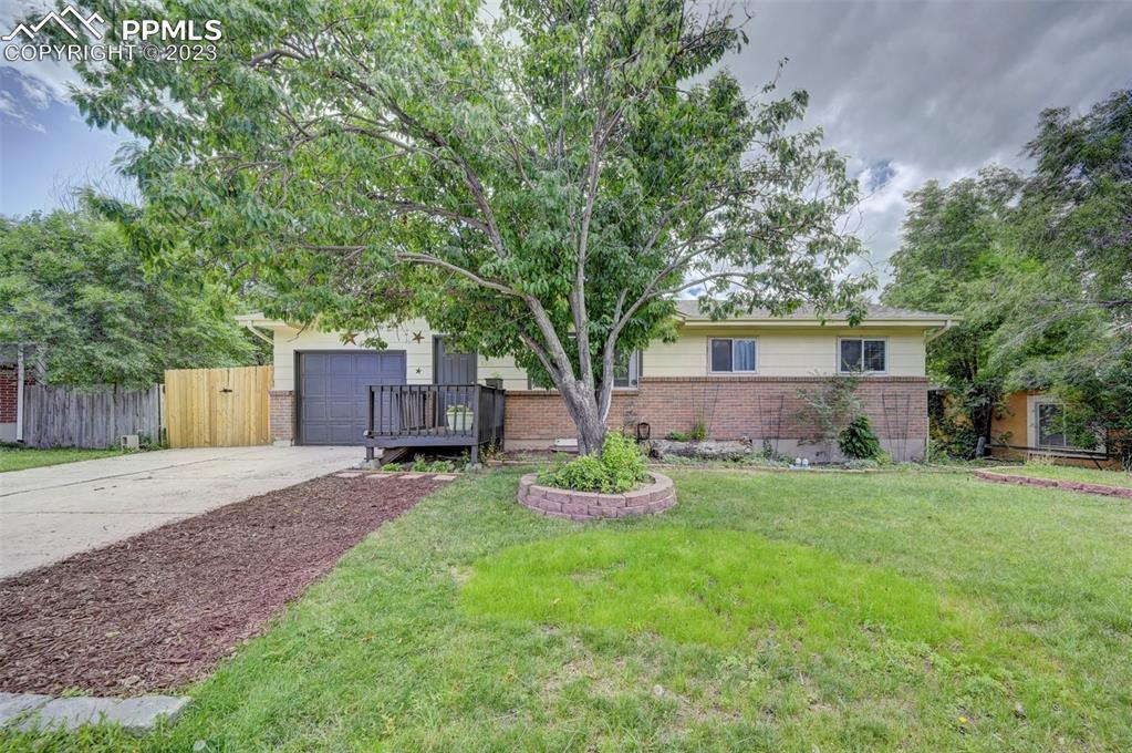 2911 Fremont Dr., Colorado Springs, CO 80910