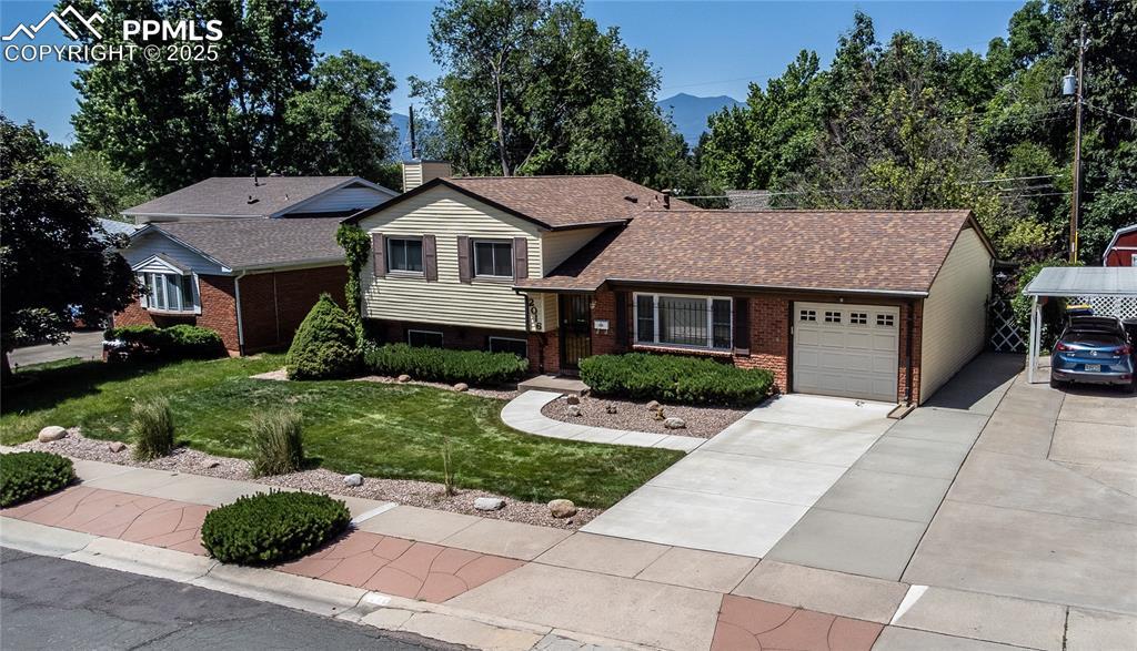 2016 Collier Ave., Colorado Springs, CO 80909