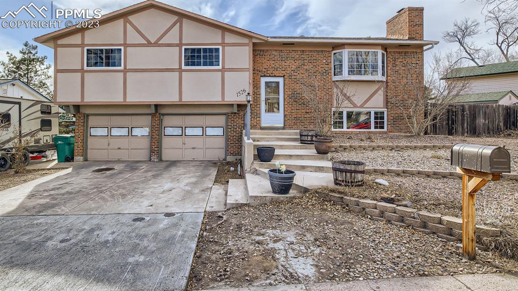 1526 Lyle Dr., Colorado Springs, CO 80915