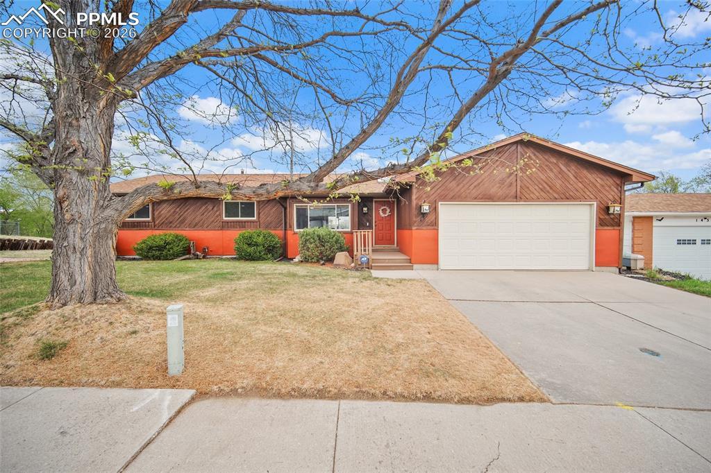 1453 E Friendship Ln., Colorado Springs, CO 80904